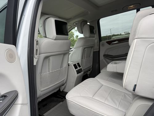 2013 Mercedes Gl550 — photo 38