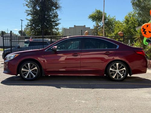 2015 Subaru Legacy — photo 11
