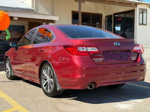2015 Subaru Legacy — photo 10
