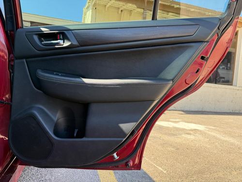 2015 Subaru Legacy — photo 26