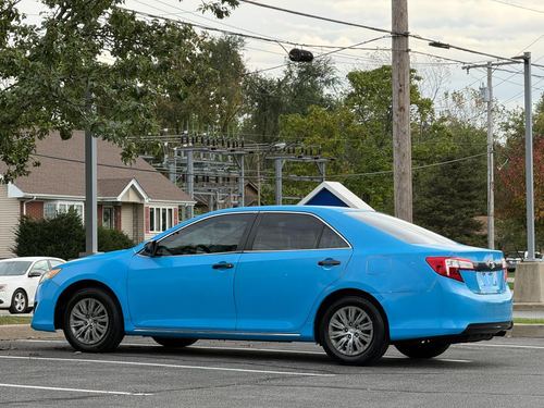 2014 Toyota Camry LE — photo 11