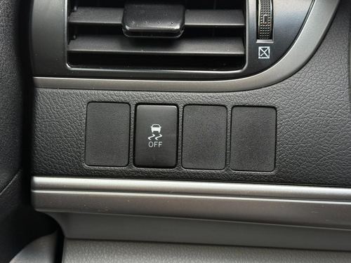 2014 Toyota Camry LE — photo 21