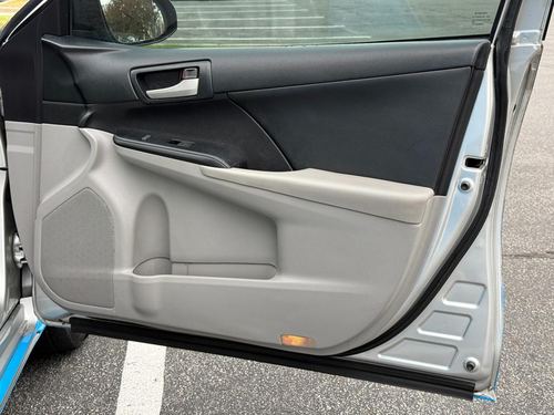 2014 Toyota Camry LE — photo 31