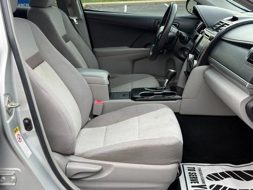 2014 Toyota Camry LE — photo 19