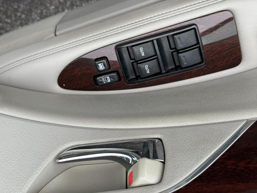 2008 Toyota Avalon — photo 24