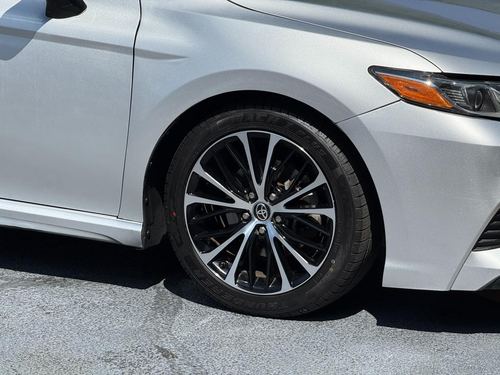 2020 TOYOTA CAMRY — photo 6