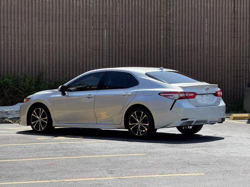 2020 TOYOTA CAMRY — photo 13