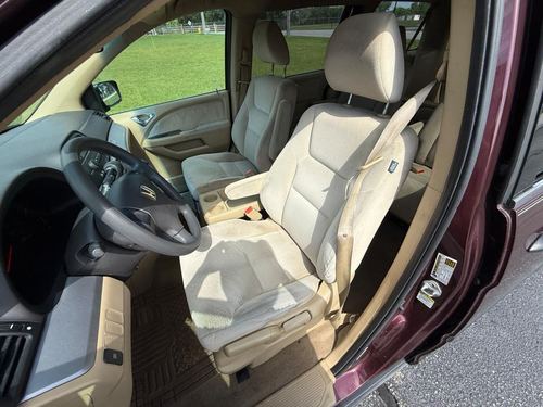 2010 Honda Odyssey — photo 21