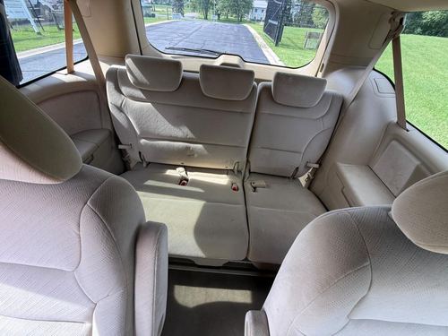 2010 Honda Odyssey — photo 24
