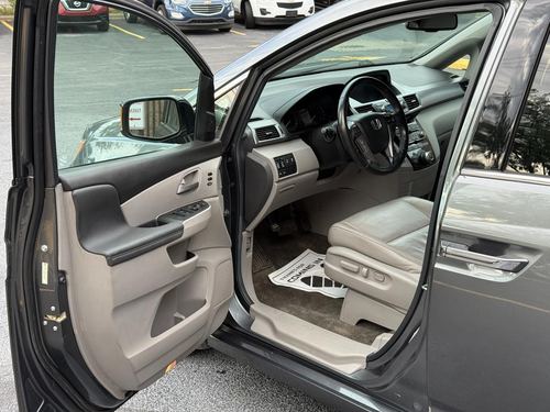 2013 Honda Odyssey — photo 25