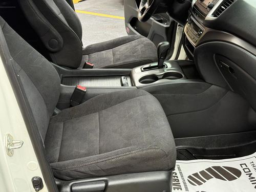2019 Honda Pilot LX — photo 29