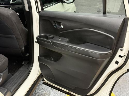 2019 Honda Pilot LX — photo 35