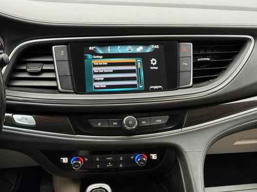 2019 Buick Enclave Essence — photo 23