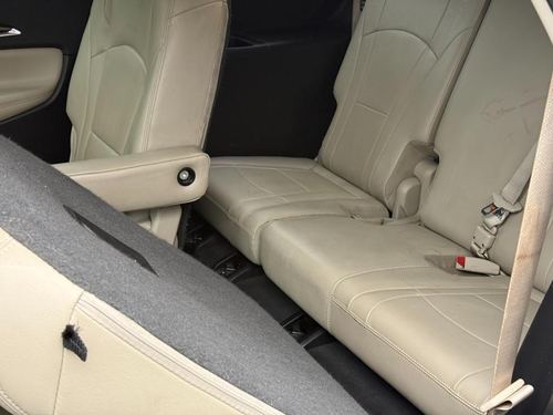 2019 Buick Enclave Essence — photo 37