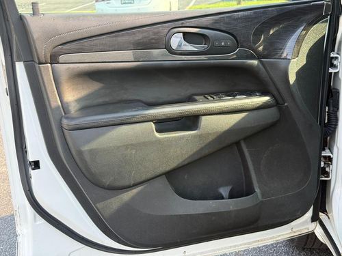 2015 Buick Enclave — photo 14