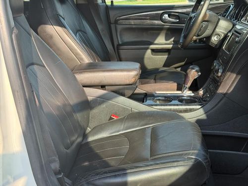 2015 Buick Enclave — photo 28