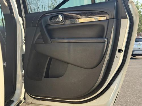 2015 Buick Enclave — photo 29