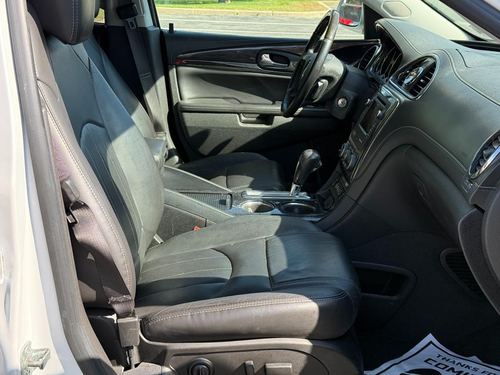 2016 Buick Enclave — photo 26