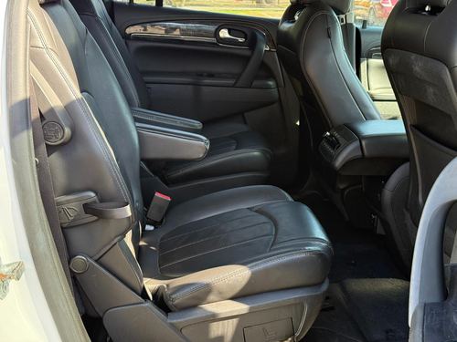 2016 Buick Enclave — photo 28