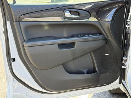 2016 Buick Enclave — photo 37