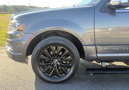 2015 Lincoln Navigator — photo 9