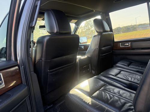 2015 Lincoln Navigator — photo 27