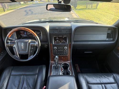 2015 Lincoln Navigator — photo 12