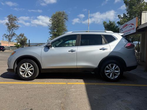 2016 Nissan Rogue SV — photo 6