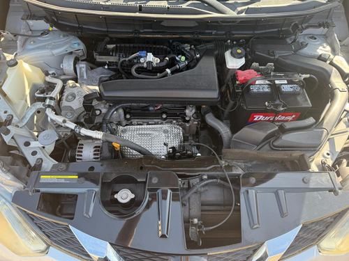 2016 Nissan Rogue SV — photo 16