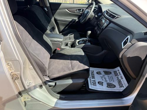 2016 Nissan Rogue SV — photo 23