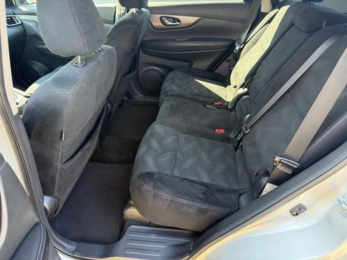 2016 Nissan Rogue SV — photo 30