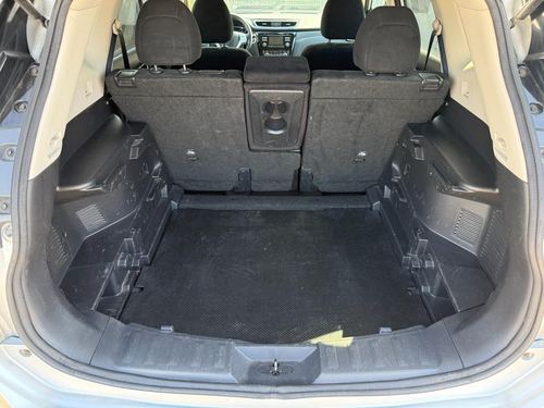 2016 Nissan Rogue SV — photo 33