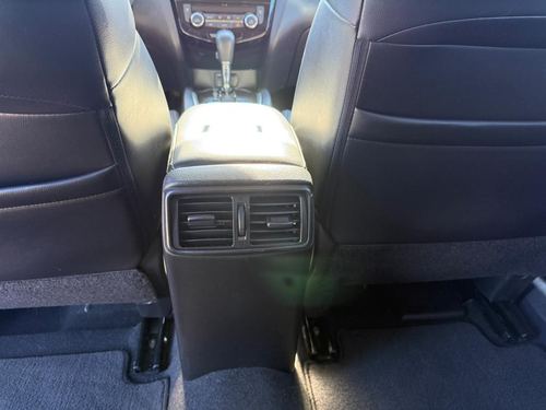 2014 Nissan Rogue SL — photo 40