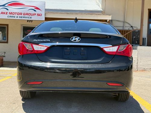 2013 Hyundai Sonata GLS/ GLS Popular — photo 9