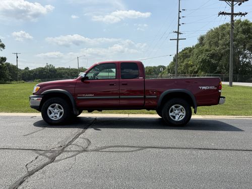 2002 Toyota Tundra — photo 16