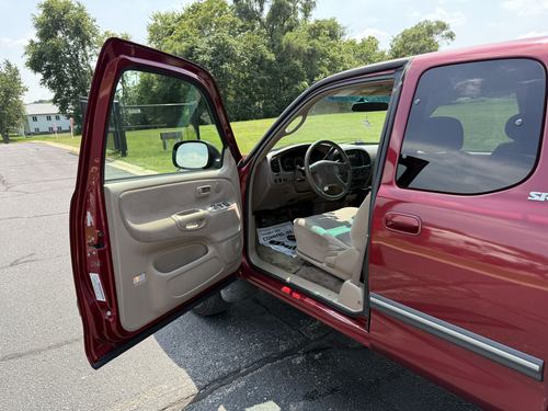 2002 Toyota Tundra — photo 28