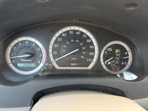 2004 Toyota Sienna — photo 26