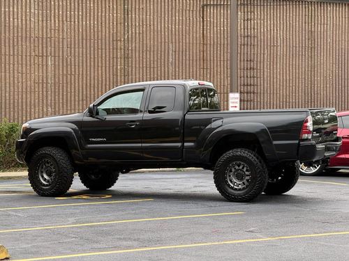 2010 TOYOTA TACOMA — photo 11