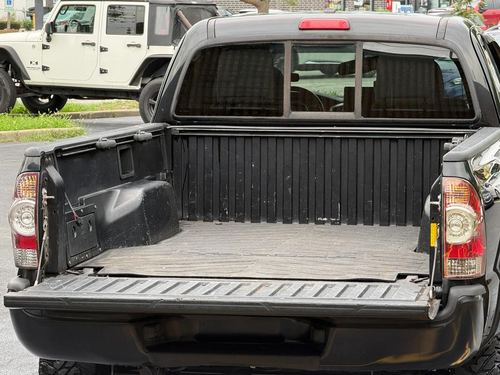 2010 TOYOTA TACOMA — photo 20