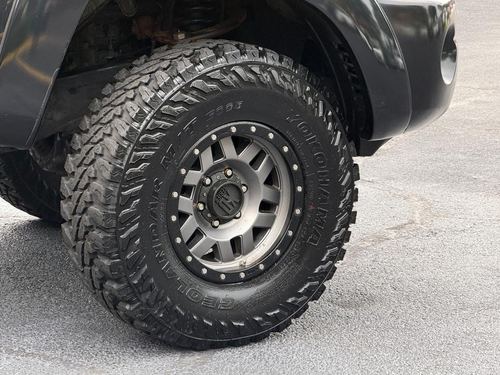2010 TOYOTA TACOMA — photo 21