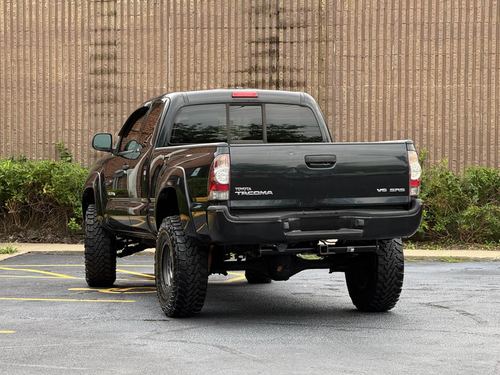 2010 TOYOTA TACOMA — photo 26