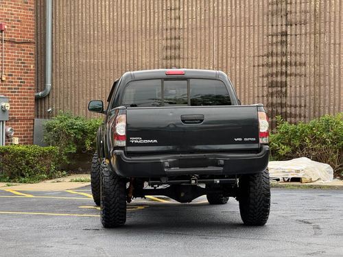 2010 TOYOTA TACOMA — photo 28