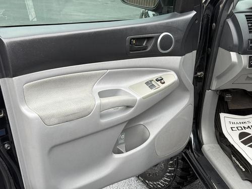2010 TOYOTA TACOMA — photo 30