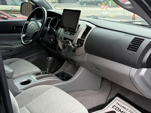 2010 TOYOTA TACOMA — photo 35