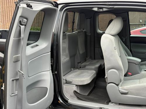 2010 TOYOTA TACOMA — photo 36