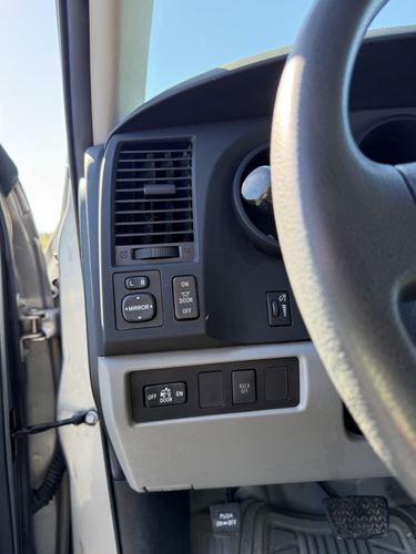 2007 Toyota Tundra — photo 24