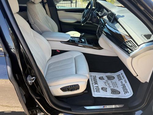 2015 BMW X5 xDrive50i — photo 25