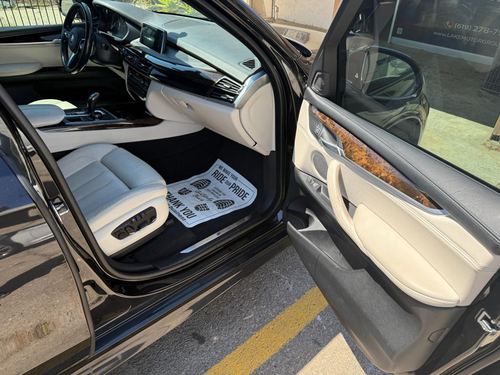 2015 BMW X5 xDrive50i — photo 27