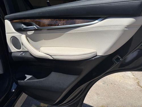 2015 BMW X5 xDrive50i — photo 29