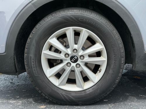 2020 Kia Sorento L, LX, S — photo 30